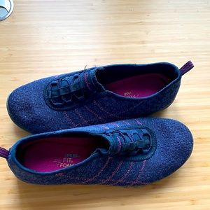 Sketchers Memory Foam Like new size 7 1/2